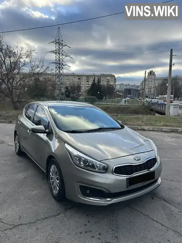 Хетчбек Kia Ceed 2016 1.59 л. Автомат обл. Харківська, Харків - Фото 1/18