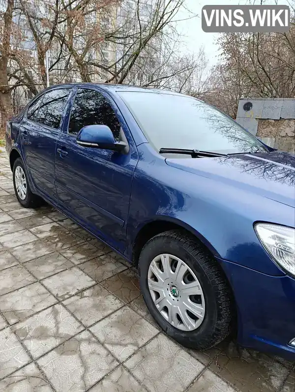 TMBBK61Z1C2104802 Skoda Octavia 2012 Лифтбек 1.8 л. Фото 3