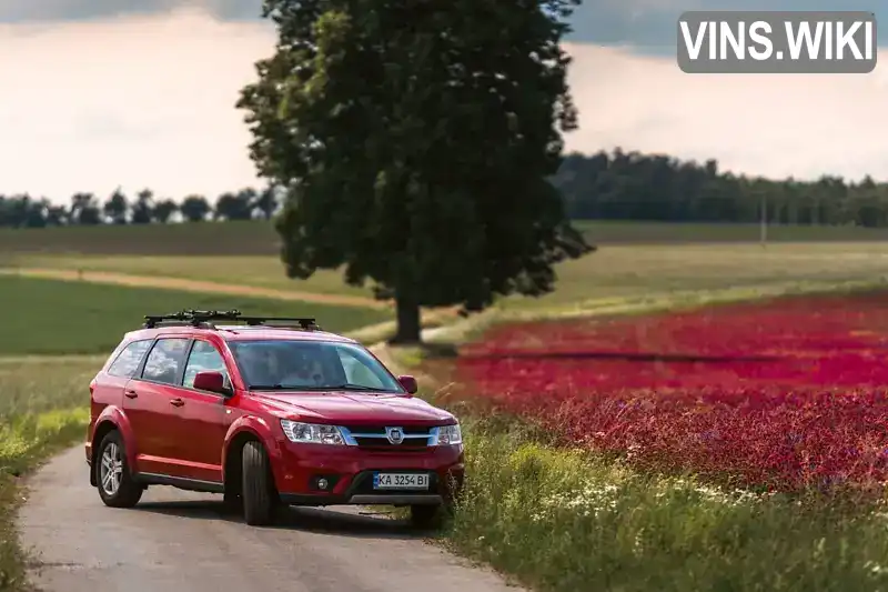 Позашляховик / Кросовер Fiat Freemont 2013 1.96 л. Автомат обл. Київська, Київ - Фото 1/16