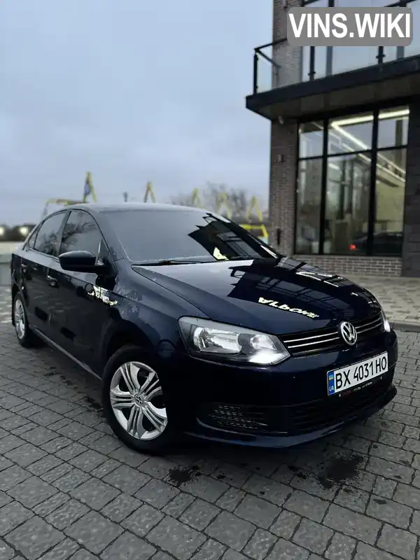 Седан Volkswagen Polo 2013 1.57 л. Ручна / Механіка обл. Івано-Франківська, Івано-Франківськ - Фото 1/16