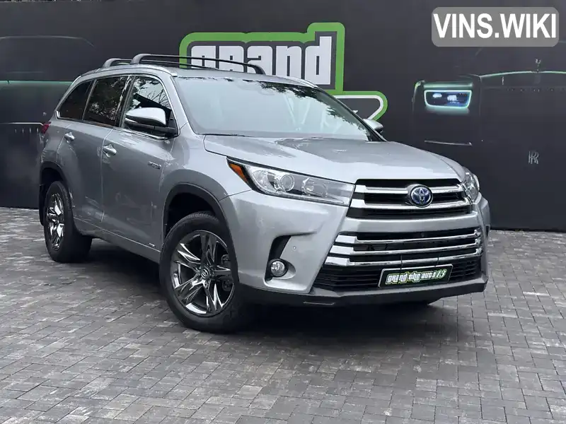 Позашляховик / Кросовер Toyota Highlander 2018 3.46 л. Автомат обл. Київська, Київ - Фото 1/21