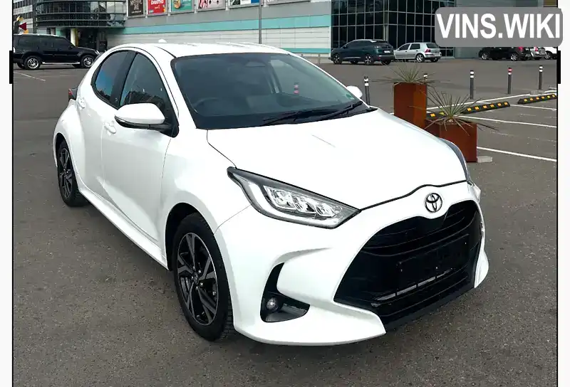 Хэтчбек Toyota Yaris 2024 1.49 л. Автомат обл. Одесская, Одесса - Фото 1/21