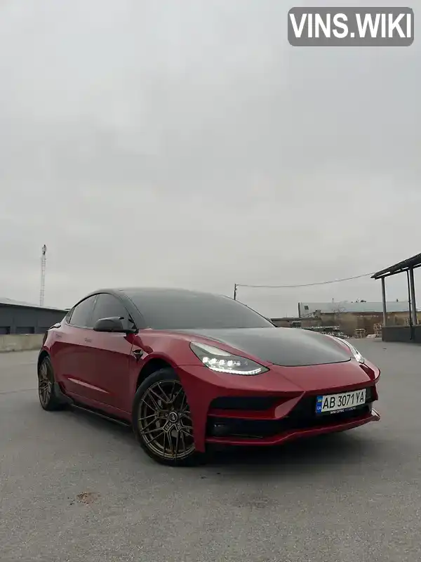 Седан Tesla Model 3 2018 null_content л. Автомат обл. Винницкая, Винница - Фото 1/21