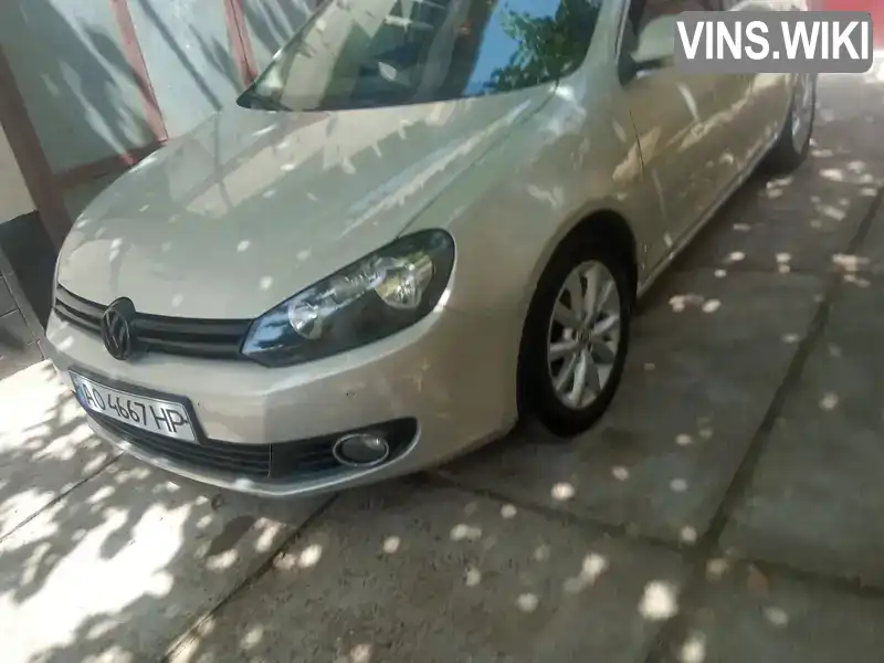 Универсал Volkswagen Golf 2011 1.6 л. Ручная / Механика обл. Закарпатская, Виноградов - Фото 1/11