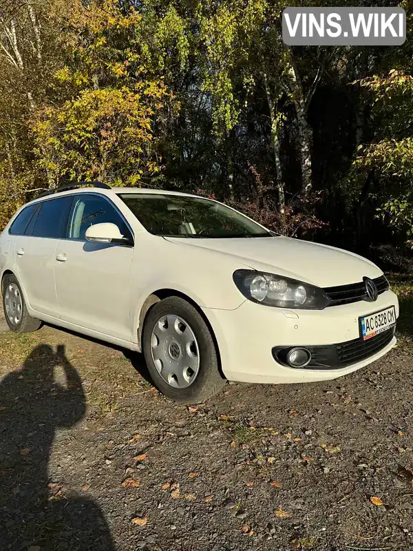 Универсал Volkswagen Golf 2011 1.6 л. Ручная / Механика обл. Полтавская, Кременчуг - Фото 1/21