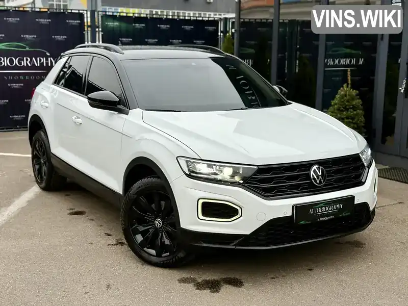 Позашляховик / Кросовер Volkswagen T-Roc 2020 1.5 л. Автомат обл. Київська, Київ - Фото 1/21