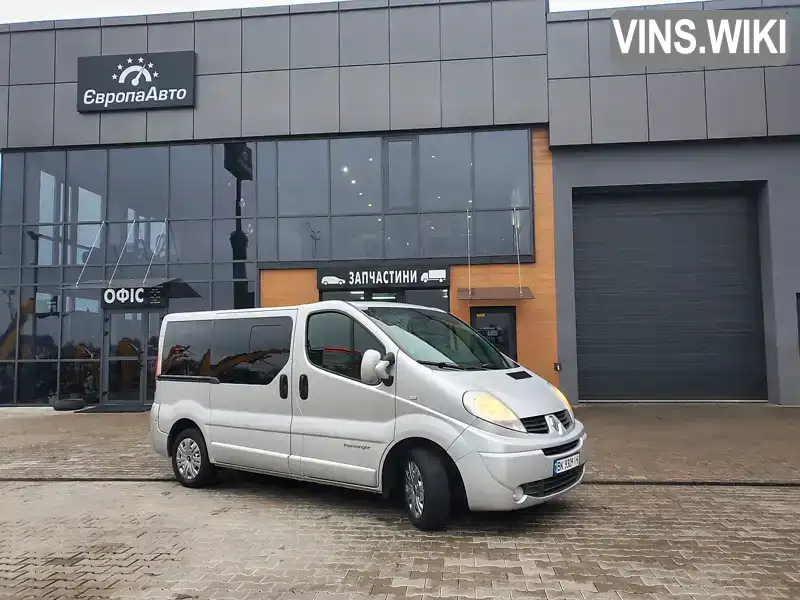 Минивэн Renault Trafic 2011 2 л. Ручная / Механика обл. Ровенская, Ровно - Фото 1/21