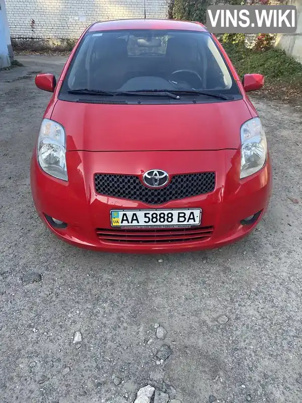 Хэтчбек Toyota Yaris 2006 1.3 л. Робот обл. Киевская, Киев - Фото 1/4