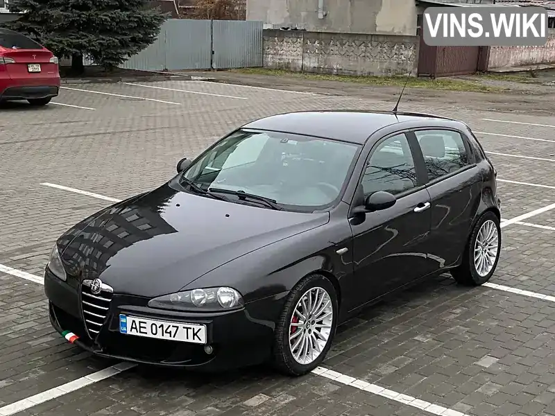 Хетчбек Alfa Romeo 147 2006 1.9 л. Ручна / Механіка обл. Дніпропетровська, Дніпро (Дніпропетровськ) - Фото 1/21