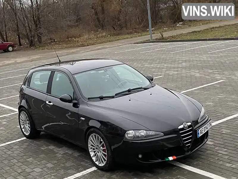 ZAR93700005224737 Alfa Romeo 147 2006 Хетчбек 1.9 л. Фото 8