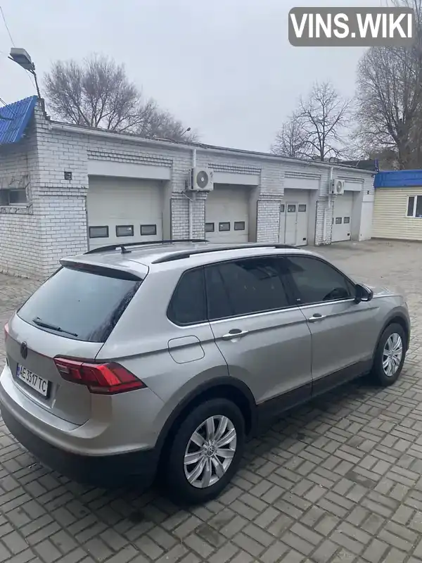 WVGZZZ5NZHW937030 Volkswagen Tiguan 2017 Позашляховик / Кросовер 1.97 л. Фото 4