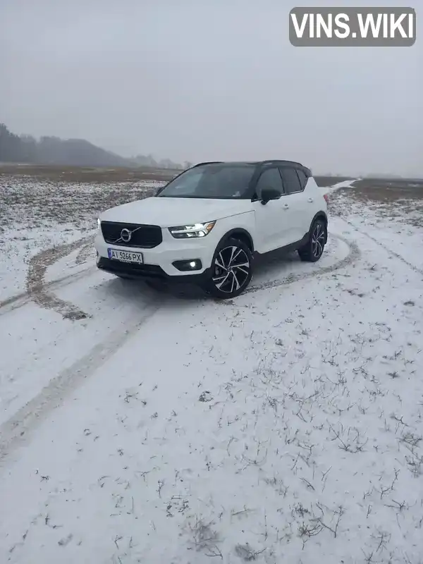 Позашляховик / Кросовер Volvo XC40 2018 1.97 л. Автомат обл. Київська, Буча - Фото 1/21