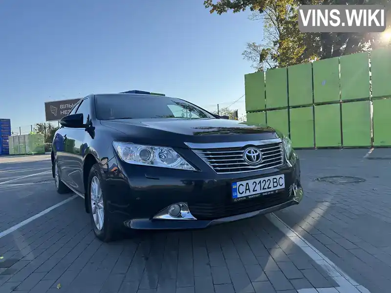 Седан Toyota Camry 2013 2.5 л. Автомат обл. Черкаська, Умань - Фото 1/21