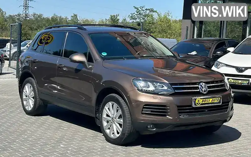 Внедорожник / Кроссовер Volkswagen Touareg 2011 2.97 л. Автомат обл. Черновицкая, Черновцы - Фото 1/18