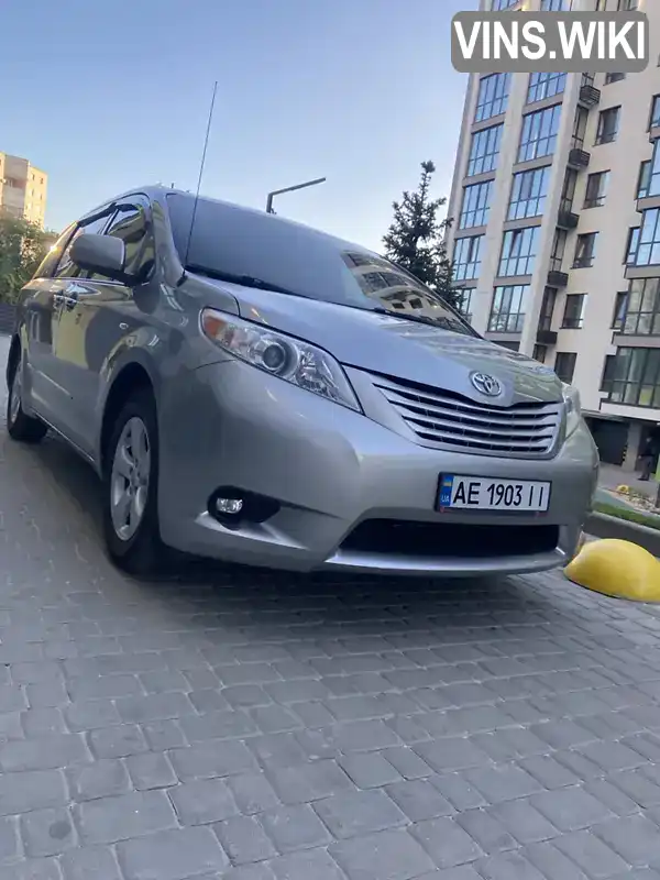 Мінівен Toyota Sienna 2012 2.69 л. Автомат обл. Дніпропетровська, Дніпро (Дніпропетровськ) - Фото 1/16