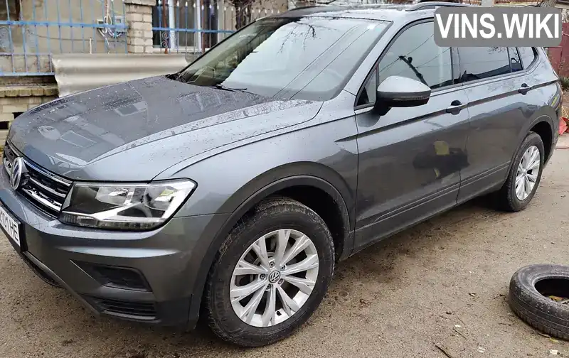 Позашляховик / Кросовер Volkswagen Tiguan 2020 2 л. Автомат обл. Миколаївська, Миколаїв - Фото 1/13