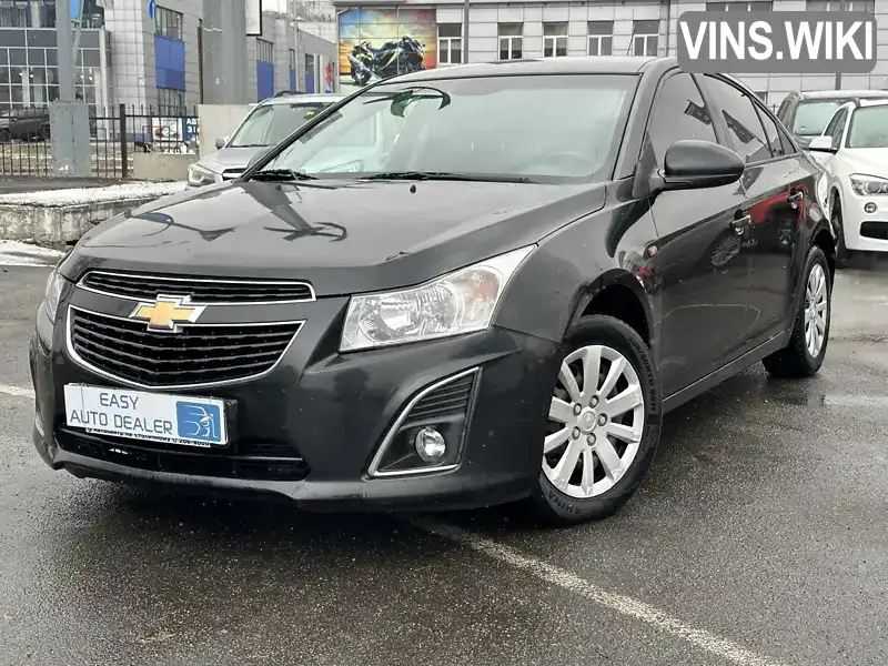 Седан Chevrolet Cruze 2013 2 л. Автомат обл. Київська, Київ - Фото 1/21