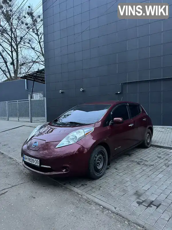 Хэтчбек Nissan Leaf 2017 null_content л. обл. Донецкая, Славянск - Фото 1/12