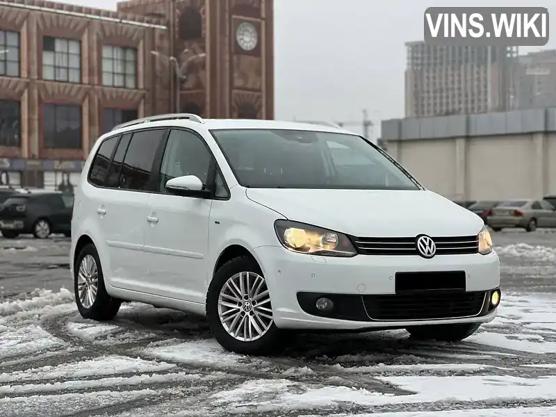 Мінівен Volkswagen Touran 2014 1.6 л. Автомат обл. Київська, Київ - Фото 1/21