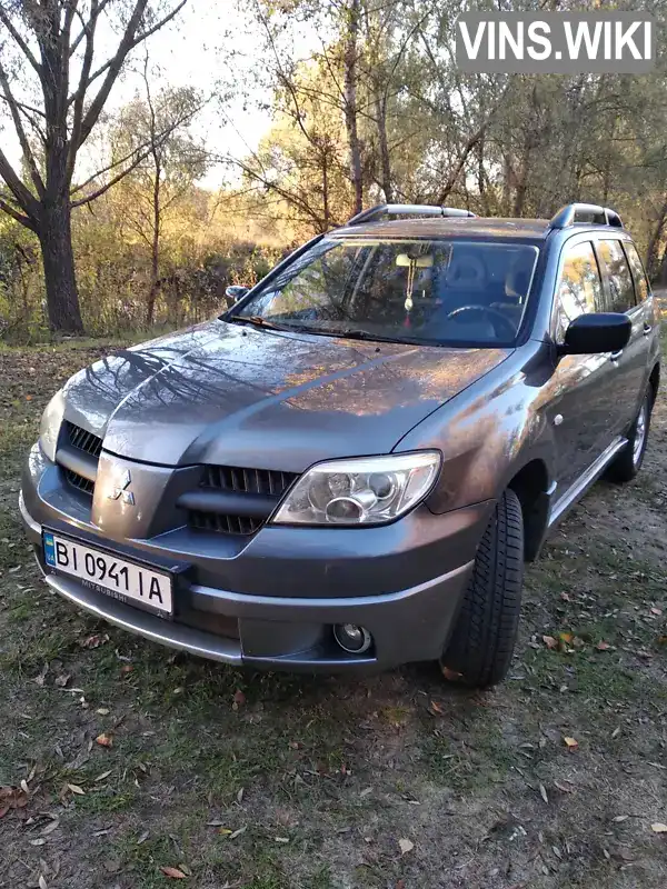 Внедорожник / Кроссовер Mitsubishi Outlander 2006 2 л. Ручная / Механика обл. Полтавская, Миргород - Фото 1/21