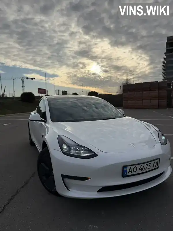 Седан Tesla Model 3 2023 null_content л. обл. Закарпатская, Ужгород - Фото 1/13