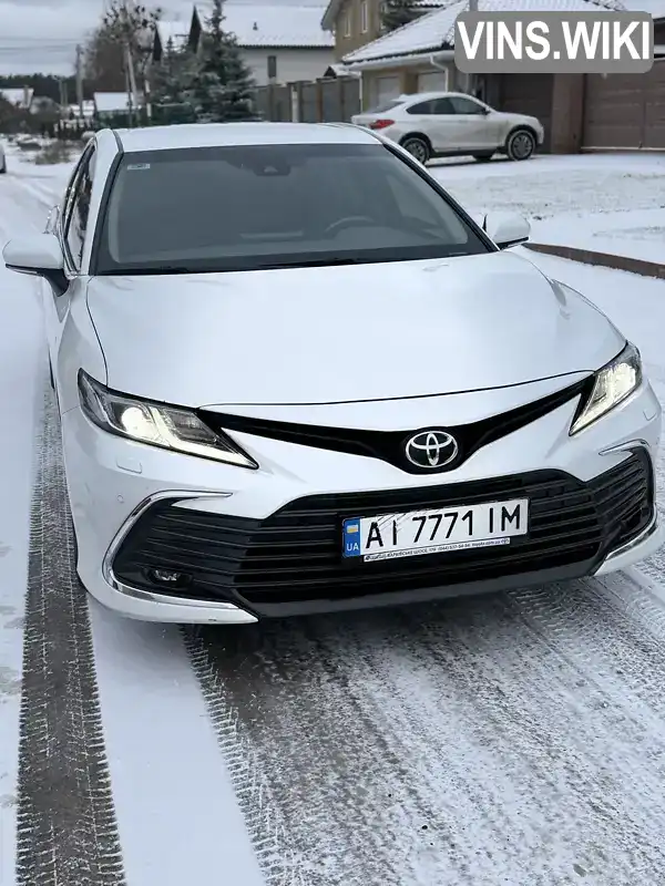 Седан Toyota Camry 2021 2.49 л. Автомат обл. Киевская, Киев - Фото 1/21