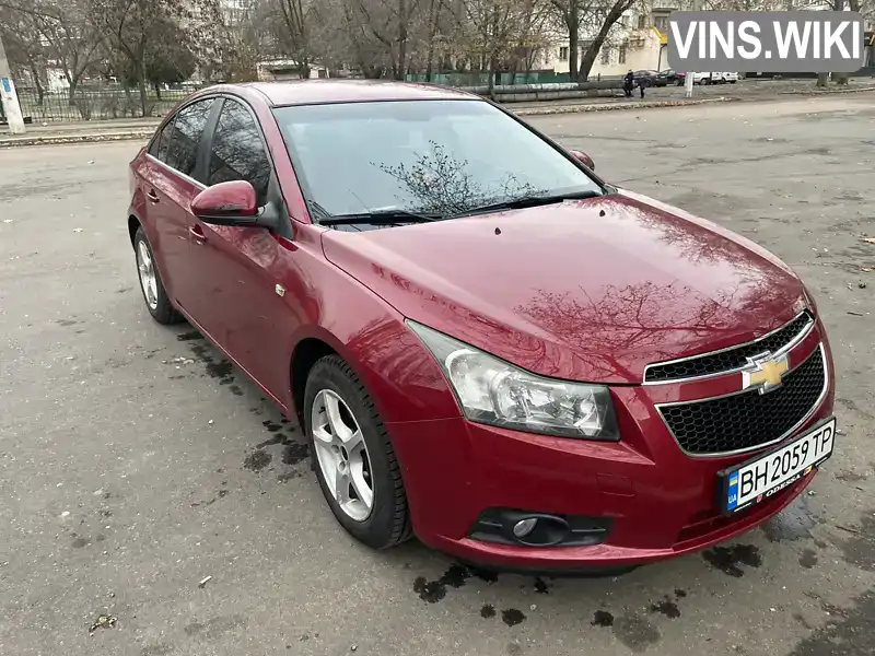 Седан Chevrolet Cruze 2011 1.8 л. Автомат обл. Миколаївська, Миколаїв - Фото 1/18