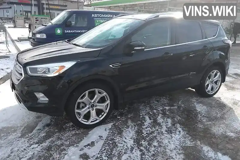 1FMCU9J90JUD15423 Ford Escape 2018 Позашляховик / Кросовер  Фото 1