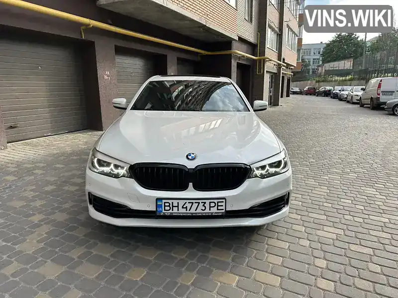 WBAJE5C55KWW08863 BMW 5 Series 2018 Седан 3 л. Фото 9