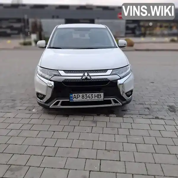 Позашляховик / Кросовер Mitsubishi Outlander 2020 2 л. обл. Закарпатська, Ужгород - Фото 1/18