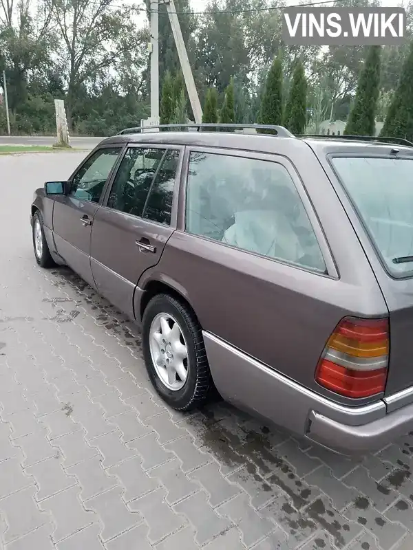 WDB1241851F038685 Mercedes-Benz E-Class 1995 Універсал 2.5 л. Фото 1