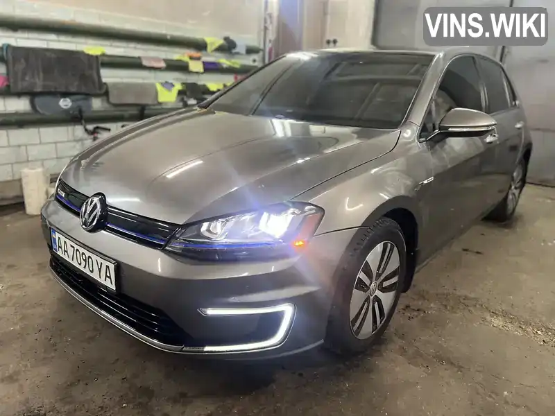 Хетчбек Volkswagen e-Golf 2015 null_content л. Автомат обл. Київська, Київ - Фото 1/13