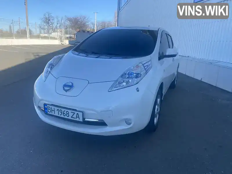 Хэтчбек Nissan Leaf 2015 null_content л. обл. Одесская, Белгород-Днестровский - Фото 1/21