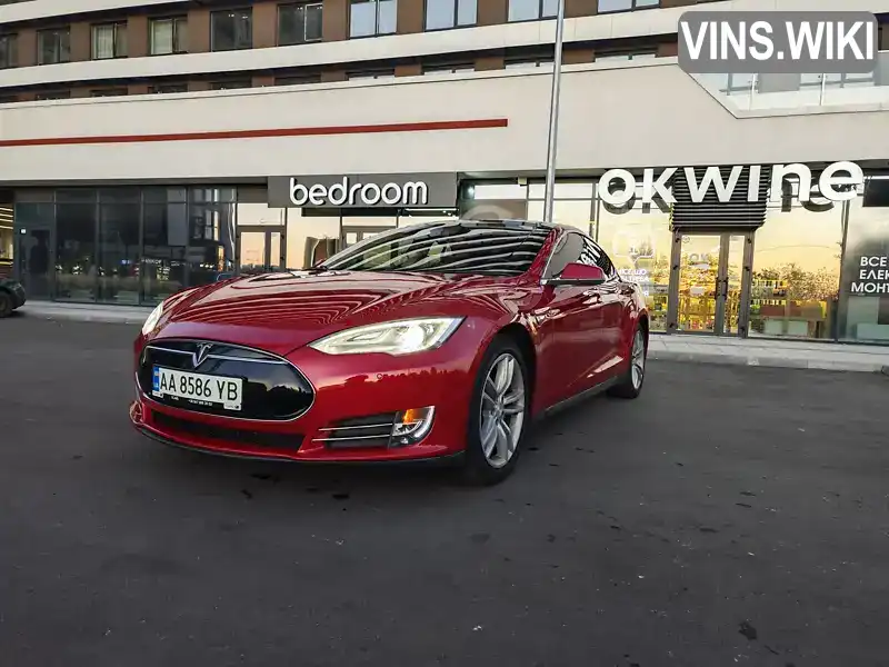 Ліфтбек Tesla Model S 2013 null_content л. Автомат обл. Київська, Київ - Фото 1/21