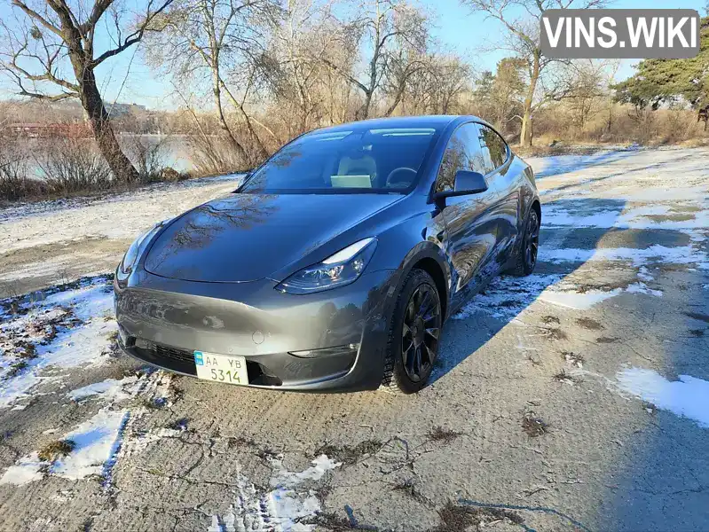 Внедорожник / Кроссовер Tesla Model Y 2020 null_content л. обл. Киевская, Киев - Фото 1/19