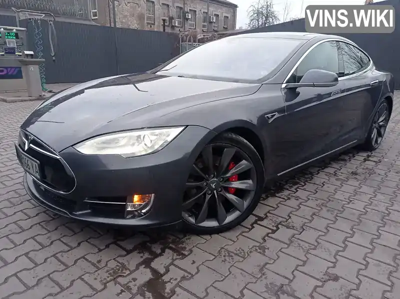 Ліфтбек Tesla Model S 2015 null_content л. Автомат обл. Дніпропетровська, Кам'янське (Дніпродзержинськ) - Фото 1/21