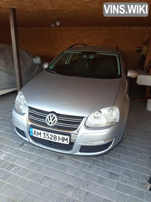 Універсал Volkswagen Golf 2009 1.6 л. обл. Житомирська, Звягель - Фото 1/21