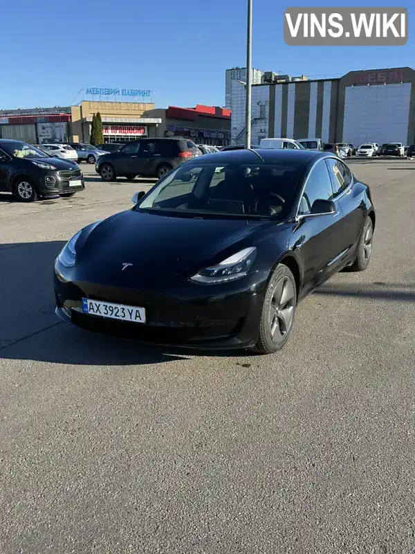 5YJ3E7EAXLF551194 Tesla Model 3 2019 Седан  Фото 2