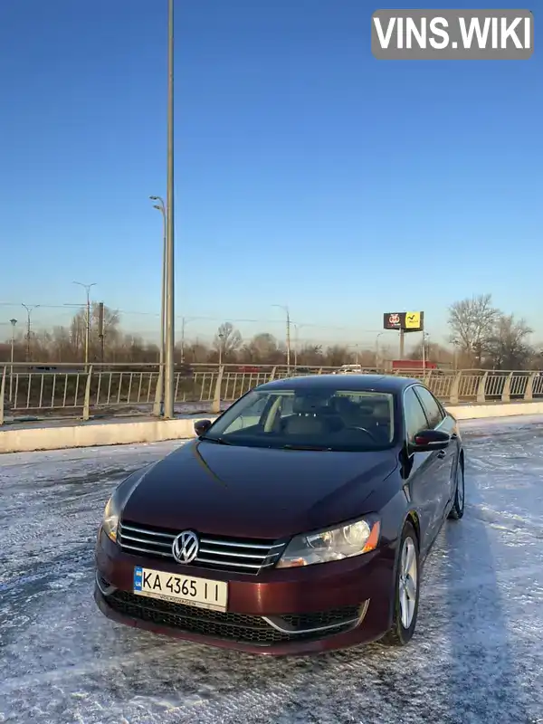 Седан Volkswagen Passat 2013 2.48 л. Автомат обл. Киевская, Киев - Фото 1/21