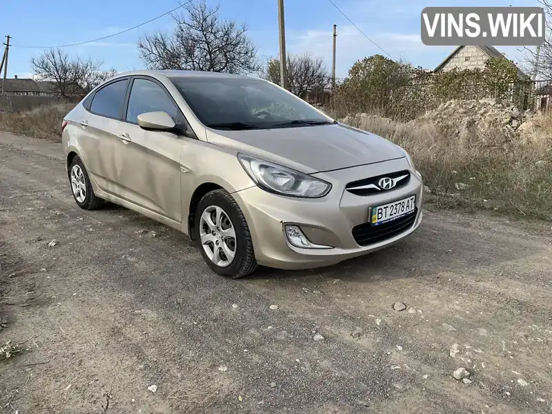 Седан Hyundai Accent 2011 1.4 л. Ручна / Механіка обл. Миколаївська, Миколаїв - Фото 1/19