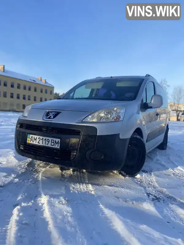 Мінівен Peugeot Partner 2010 1.6 л. Ручна / Механіка обл. Житомирська, Житомир - Фото 1/17