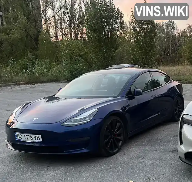 5YJ3E1EC5LF713313 Tesla Model 3 2020 Седан  Фото 1