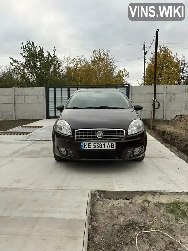 Седан Fiat Linea 2012 1.4 л. Ручна / Механіка обл. Дніпропетровська, Дніпро (Дніпропетровськ) - Фото 1/8