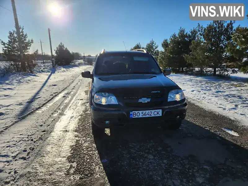 Позашляховик / Кросовер Chevrolet Niva 2010 1.69 л. Ручна / Механіка обл. Тернопільська, Тернопіль - Фото 1/20