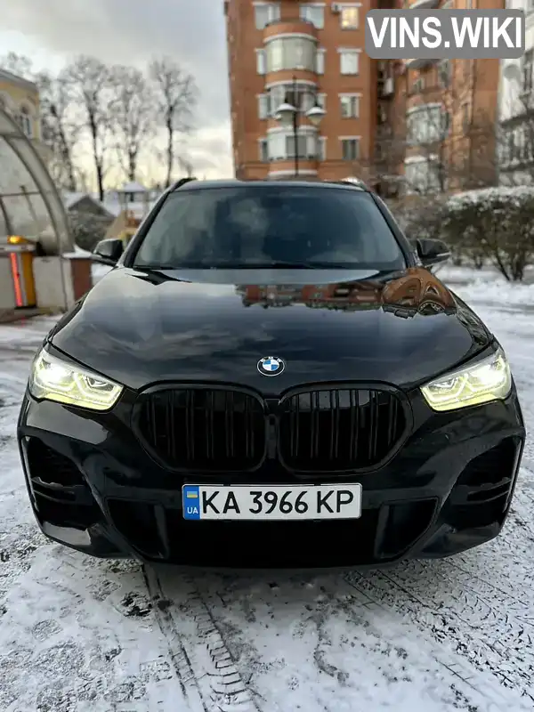 Позашляховик / Кросовер BMW X1 2019 2 л. Автомат обл. Київська, Київ - Фото 1/15