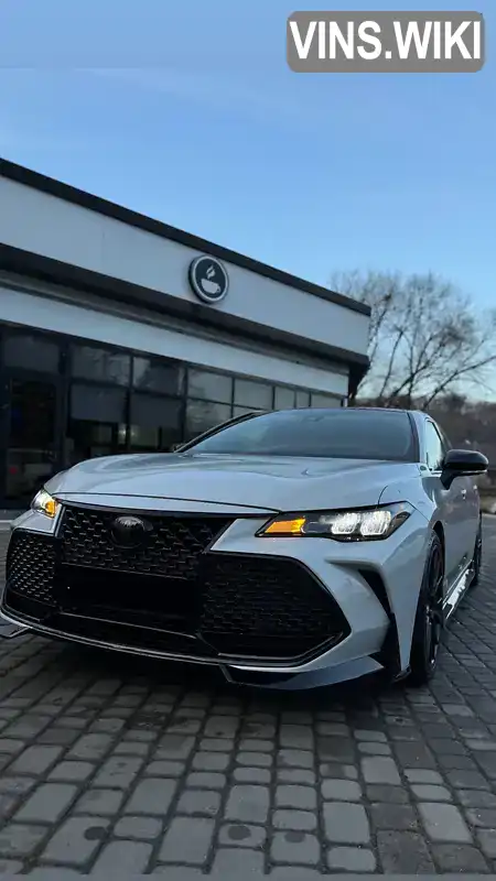 Седан Toyota Avalon 2020 3.5 л. Автомат обл. Львівська, Львів - Фото 1/16