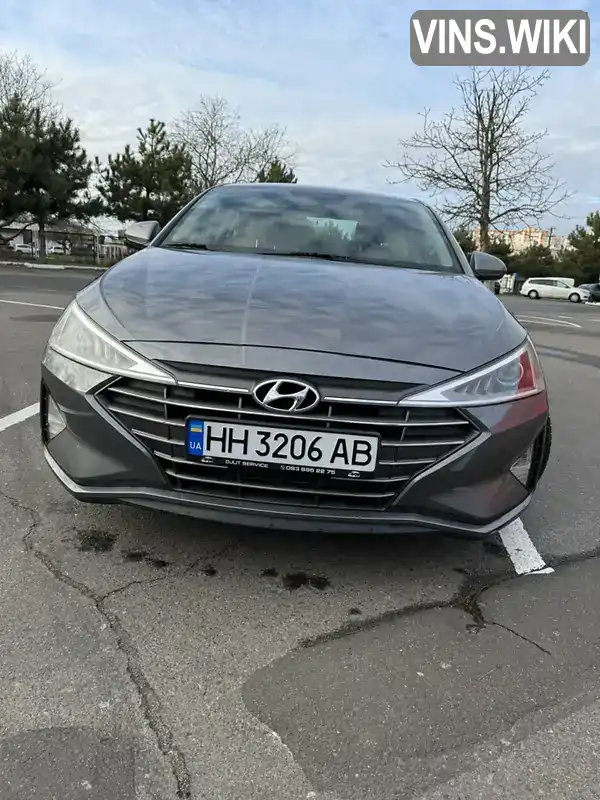 Седан Hyundai Elantra 2019 2 л. Автомат обл. Одеська, Одеса - Фото 1/21