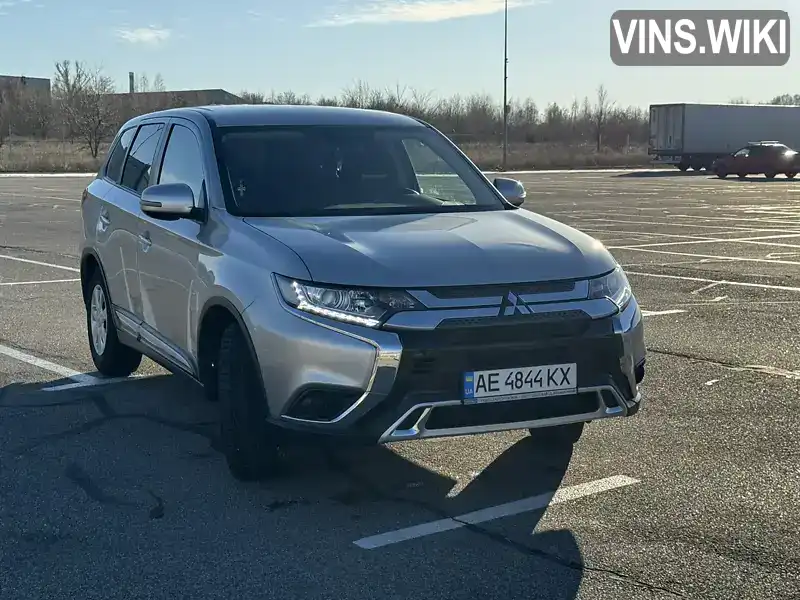 Позашляховик / Кросовер Mitsubishi Outlander 2019 2 л. Варіатор обл. Запорізька, Запоріжжя - Фото 1/21