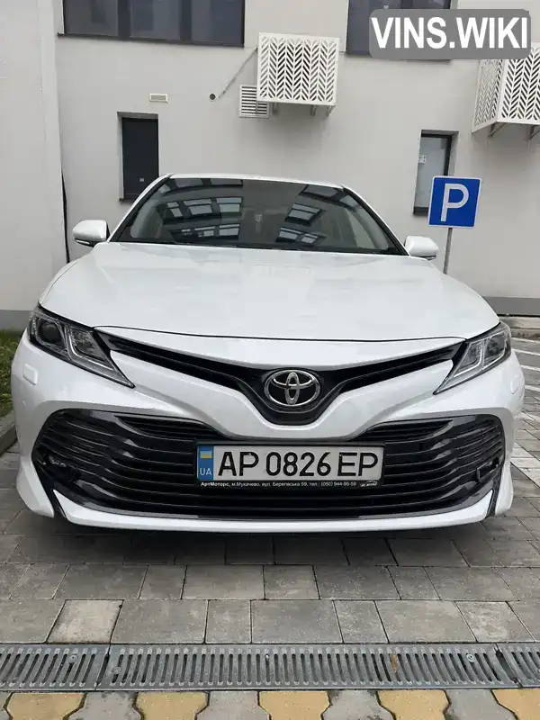 Седан Toyota Camry 2017 2.49 л. Автомат обл. Закарпатська, Ужгород - Фото 1/11