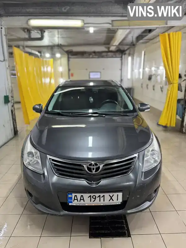 SB1EB76L80E030171 Toyota Avensis 2011 Універсал 2.23 л. Фото 1